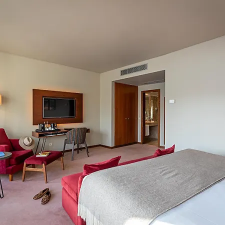 Pestana Vintage & World Heritage Site Hotel 5*
